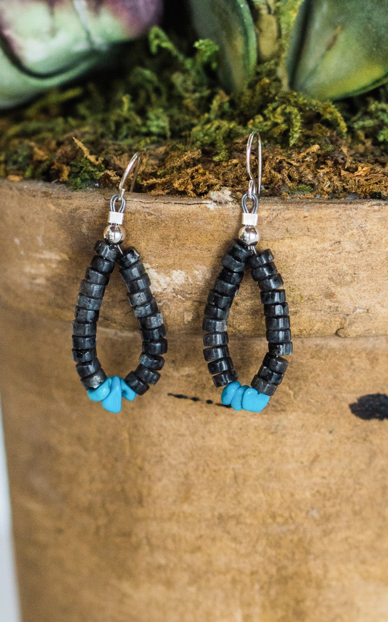 Corraine Smith Kingman Turquoise & Black Shell Earring