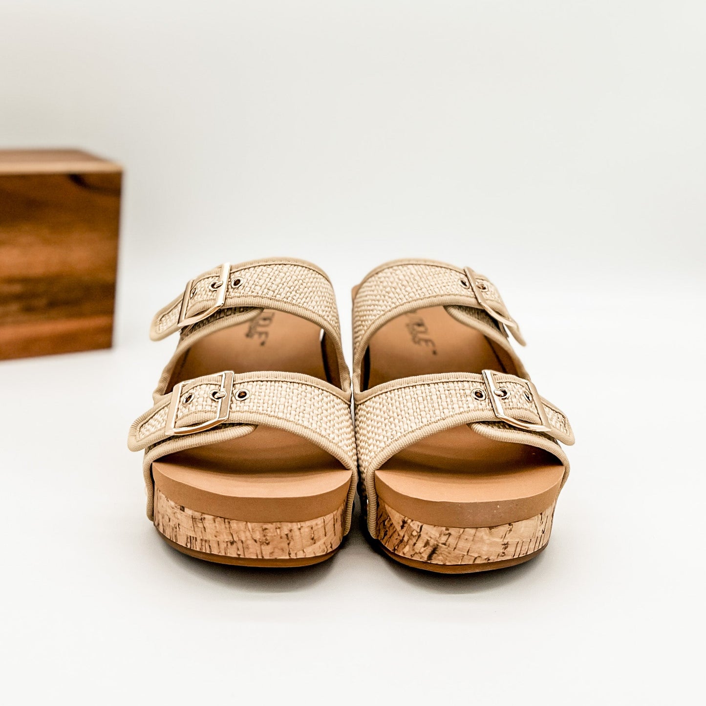 Corkys Twinkie Wedge in Shiny Raffia