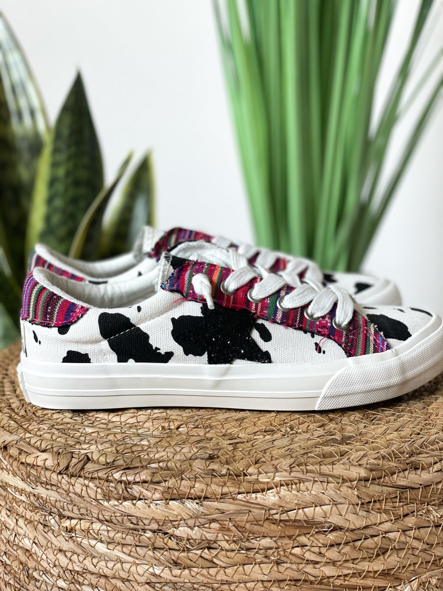 Very G Cosmic Sneaker in Black and White