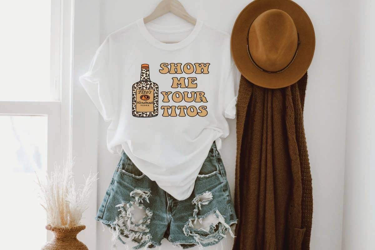 SHOW ME YOUR TITOS