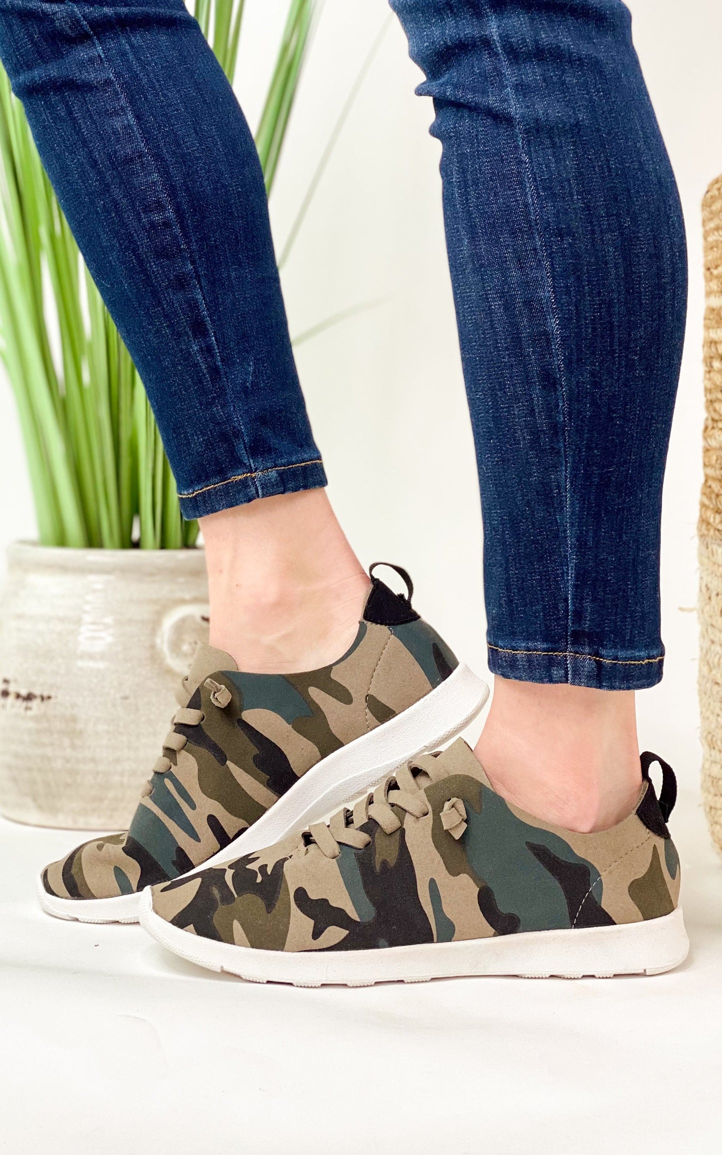 Not Rated Mayo Sneaker in Camo
