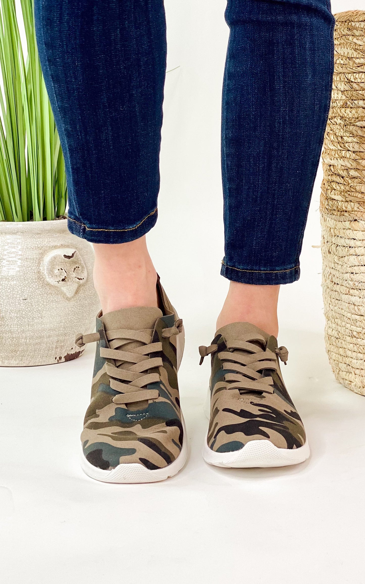 Not Rated Mayo Sneaker in Camo