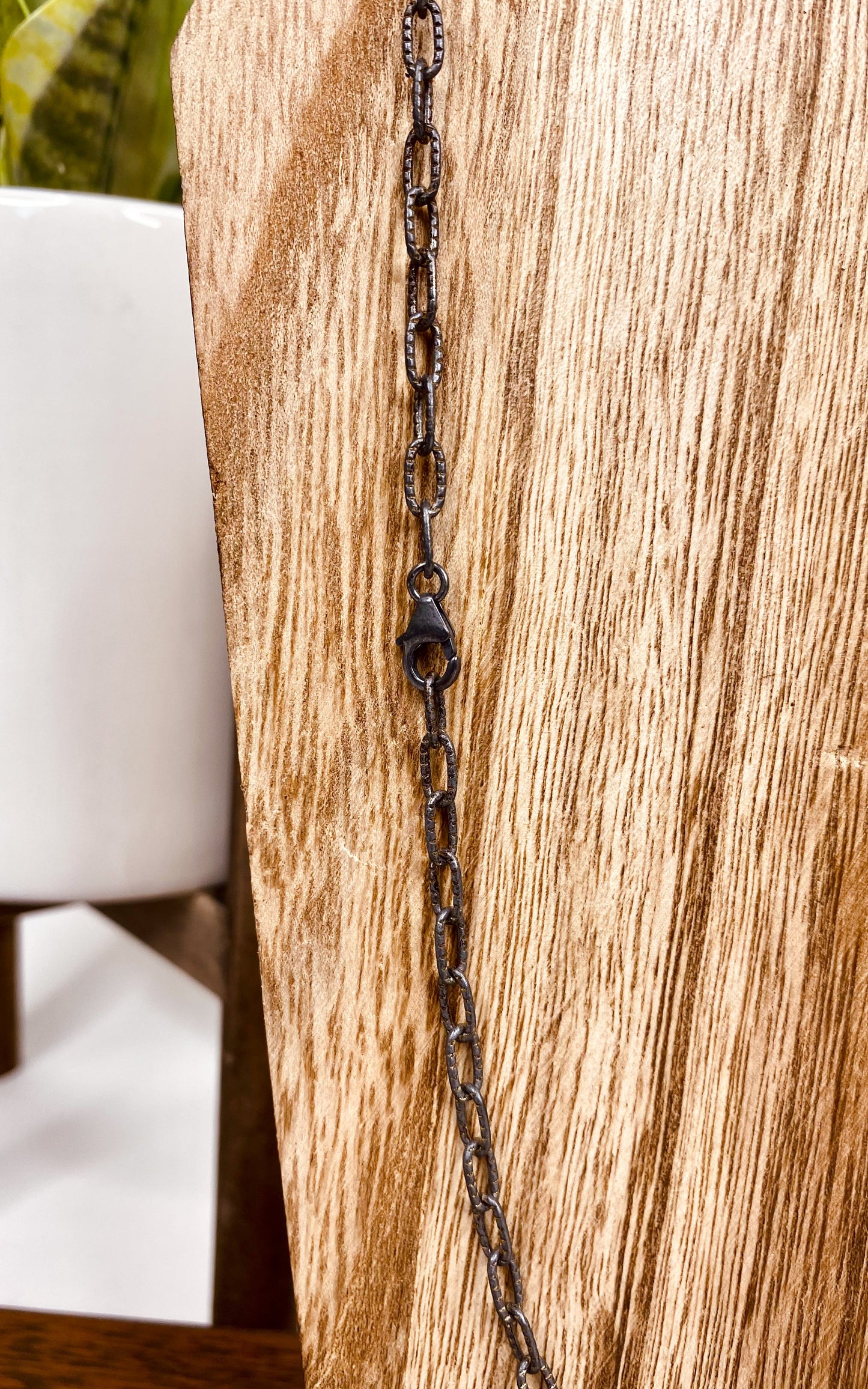 Oblong Turquoise Necklace with Marbling